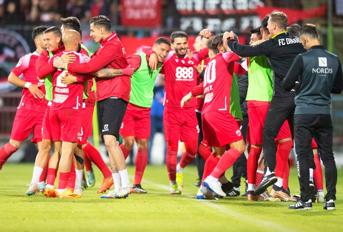 Sărbătoare stricată de Bani » Dinamo anulează petrecerea Oțelului, victorie 2-0, și mai speră la promovarea directă. Calcule + clasamentul