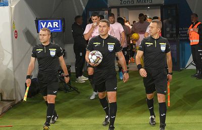 Opinie fermă împotriva protestului anti-Becali: „Sigur, el a spus o tâmpenie, dar nu e normal!”