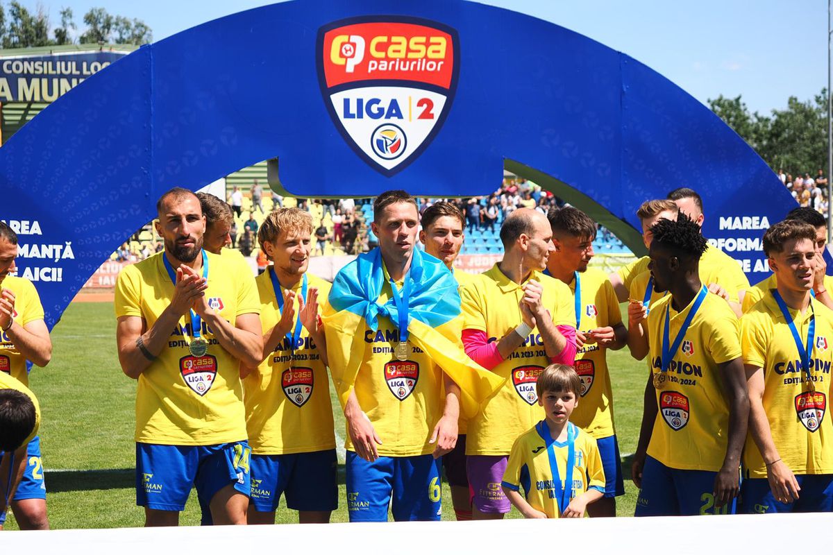 Sărbătoare la Slobozia. Unirea a câștigat Liga 2 și a primit trofeul și medaliile » Reporterii GSP au transmis toate imaginile de la festivitate