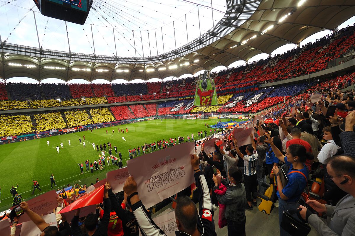 Scenografie spectaculoasă în FCSB - CFR Cluj