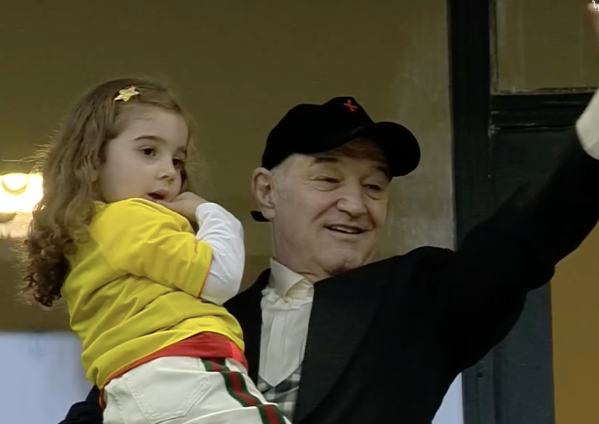 Cum îl tratează Gigi Becali pe cel mai VECHI jucător al roș-albaștrilor: „Ce să fac cu el? Noi vrem să jucăm în Champions League”