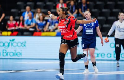 Gloria Bistrița e în finala EHF European League! Victorie categorică în semifinala cu Dunărea Brăila