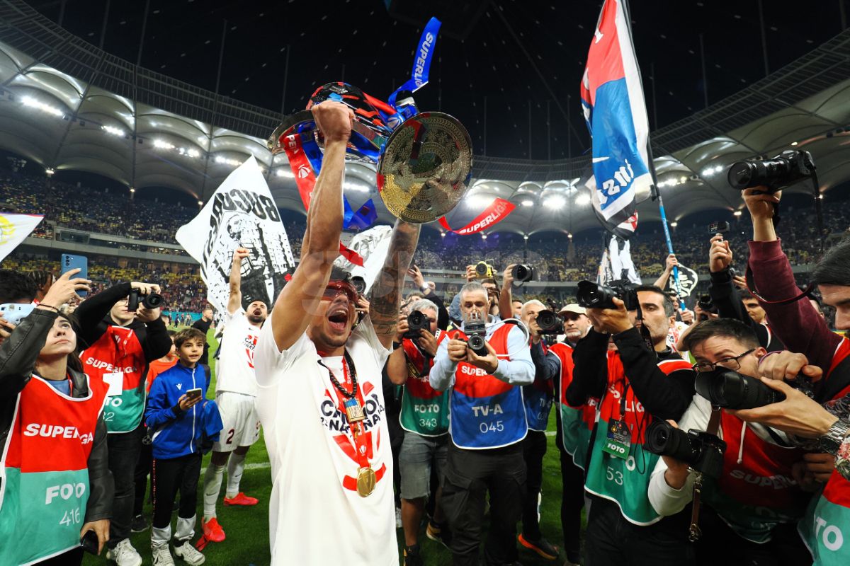 A anunțat că vrea să semneze imediat după ce FCSB a primit titlul: „Să vedem cât mă doresc ei”