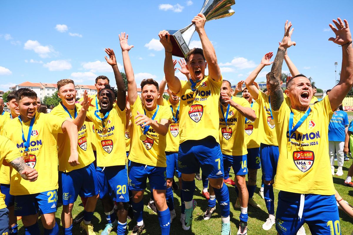 Unirea Slobozia a câștigat Liga 2. Imagini de la festivitatea de premiere