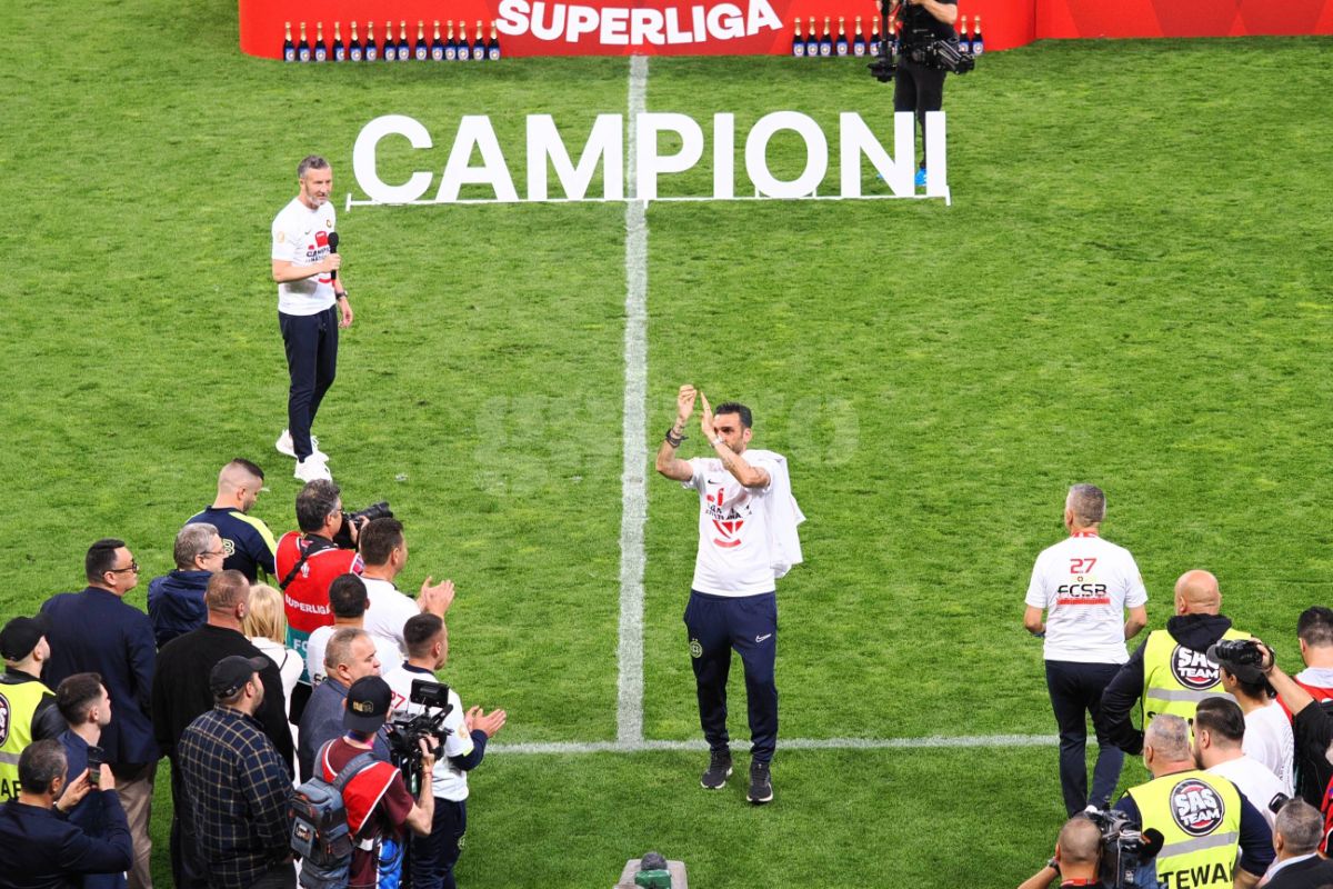 FCSB, sărbătoare de titlu » Ilie Năstase, în haină militară, a participat la festivitatea de premiere!