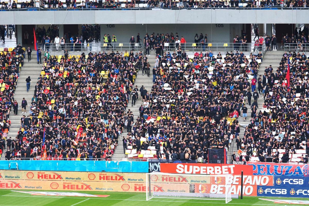 Imagini din stadion înainte de FCSB - CFR Cluj