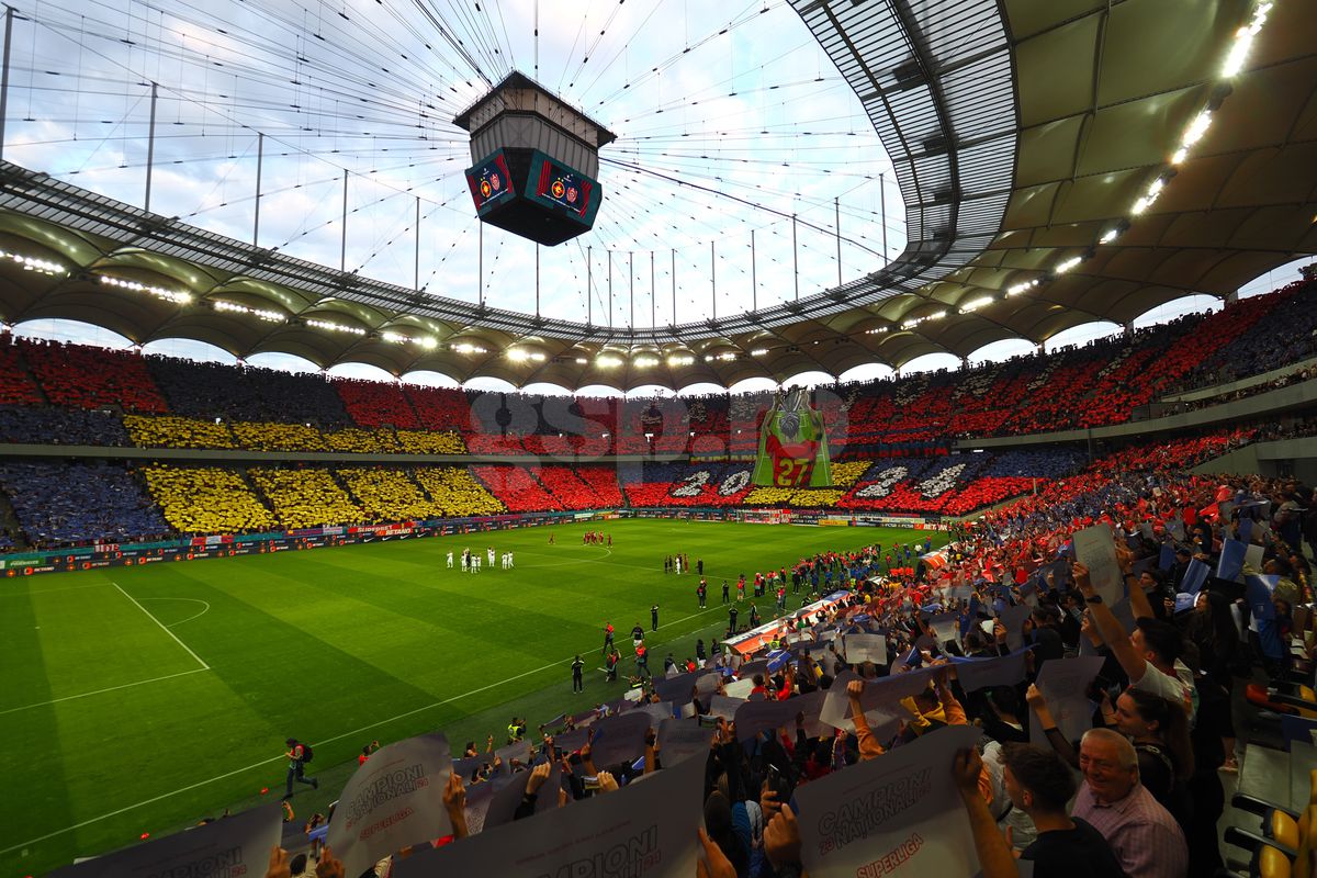 Scenografie spectaculoasă în FCSB - CFR Cluj