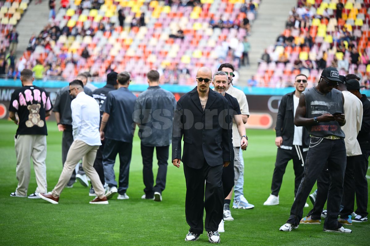 IMAGINEA SERII » Cum a fost surprins Gigi Becali la lojele Arenei Naționale, alături de unul dintre favoriții săi