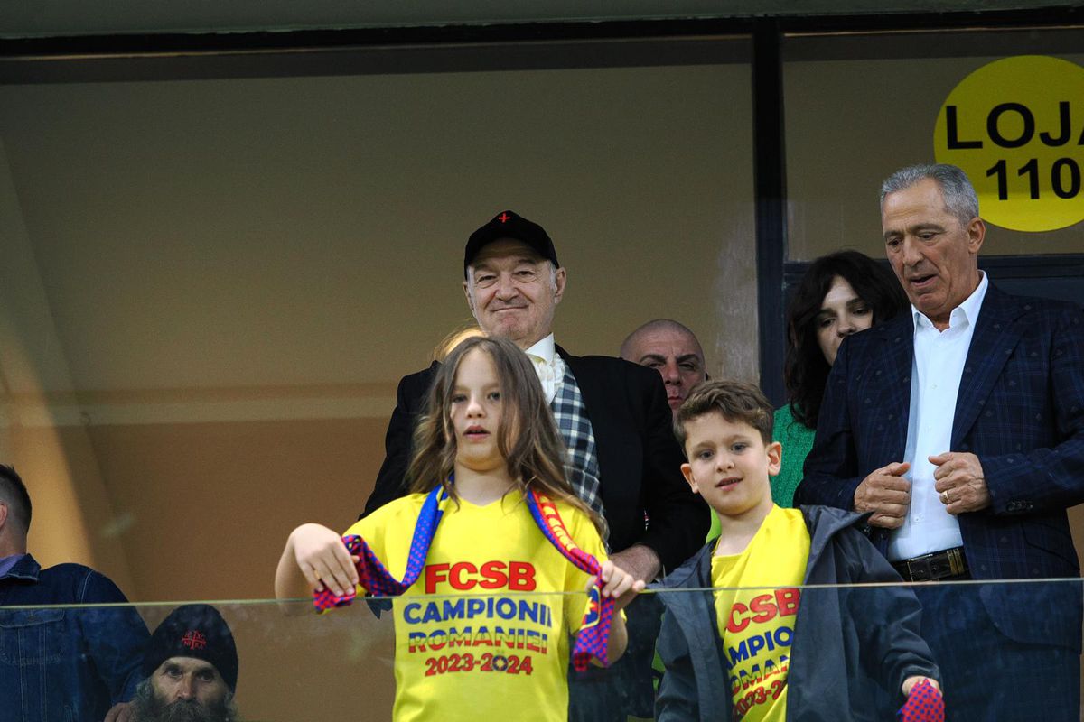 Gestul făcut de Gigi Becali imediat după FCSB - CFR Cluj