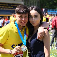 Denis Bujor și iubita lui/ foto Ionuț Iordache (GSP)