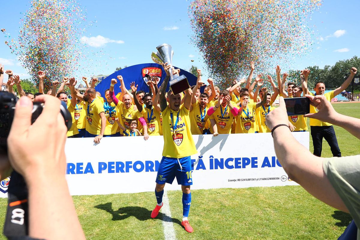 Gigi Becali cedează un jucător în Superligă » Transferurile oficiale realizate azi