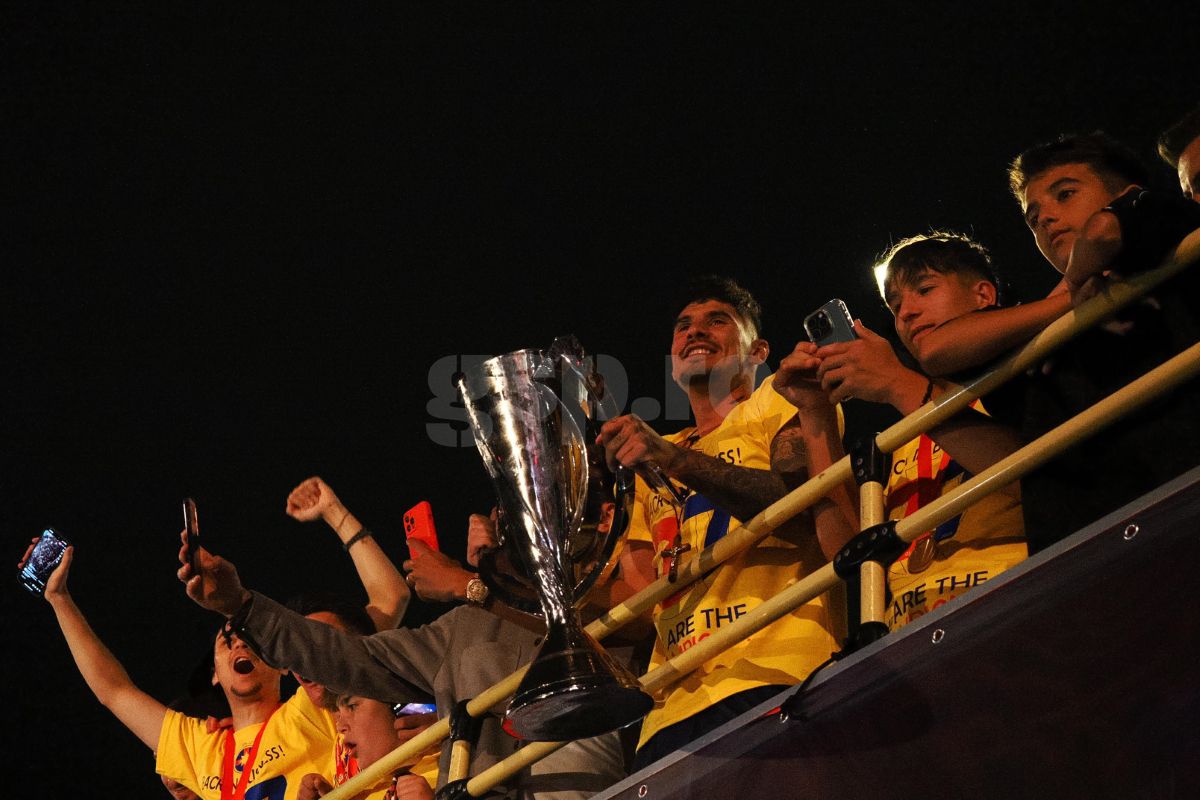 FCSB, sărbătoare la Ateneu » Mii de oameni au scandat alături de Olaru, Coman și compania: „București, Steaua București!”