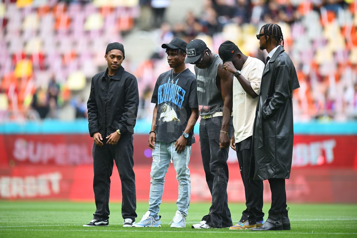 IMAGINEA SERII » Cum a fost surprins Gigi Becali la lojele Arenei Naționale, alături de unul dintre favoriții săi