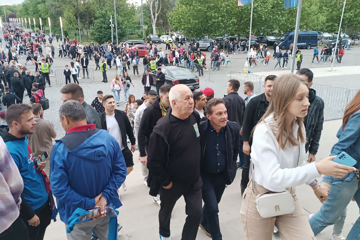 FCSB - CFR Cluj, vedete la meci