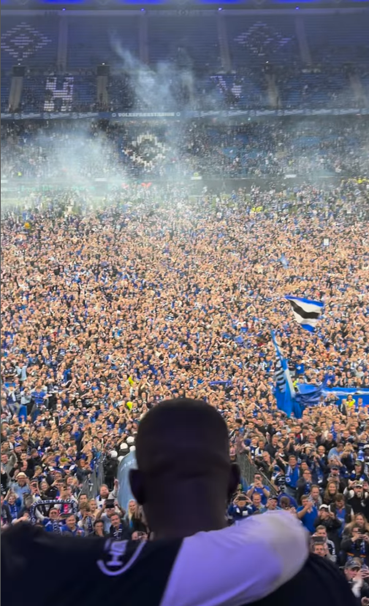 Fanii lui Hamburg au celebrat promovarea