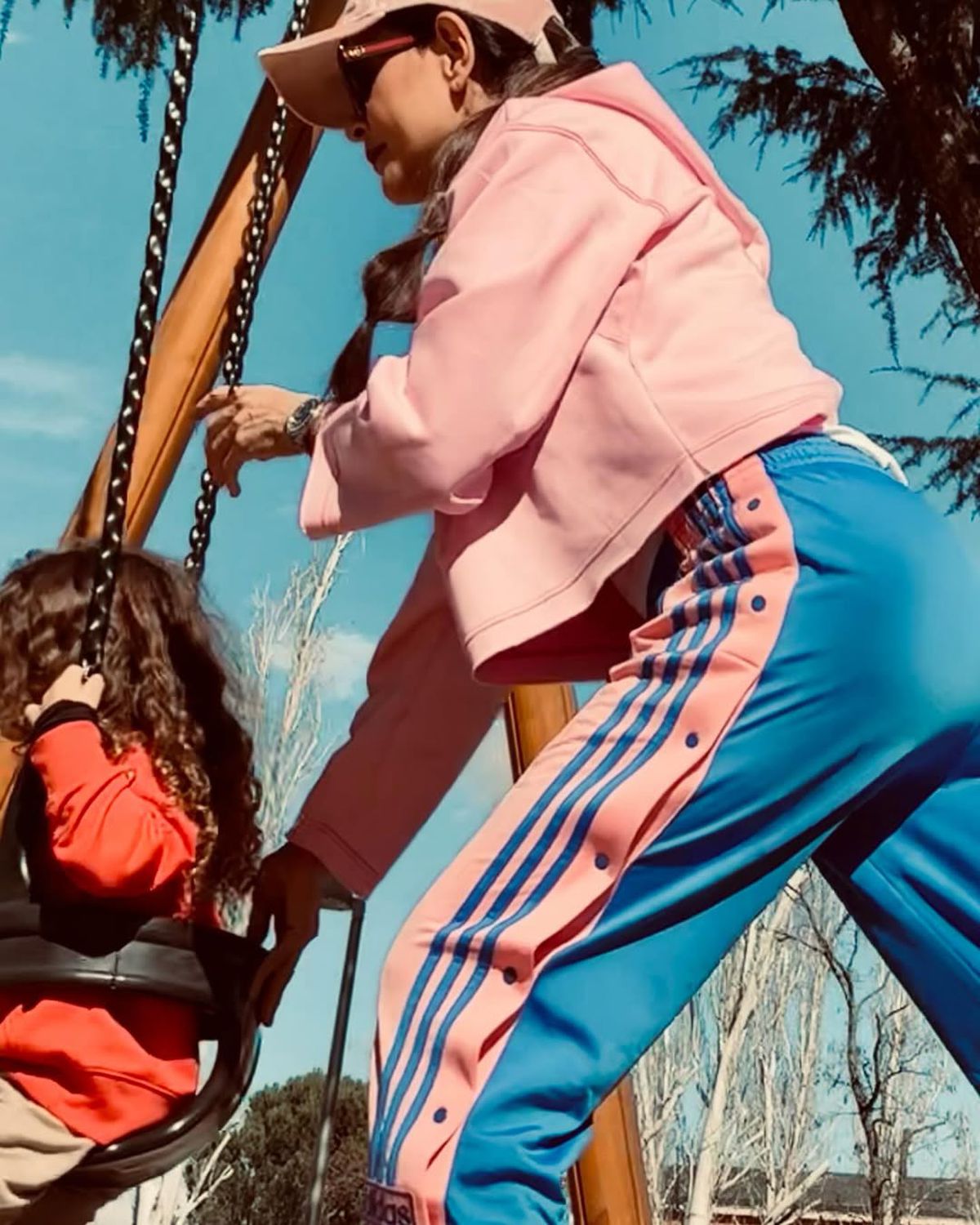 Legenda Guti a văzut Barcelona - Real Madrid la o terasă din București, împreună cu soția Romina Belluscio