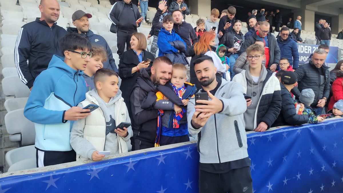 U CLUJ - FCSB 0-2. Trupa lui Sabău, surclasată de campioana venită de la șpriț! Roș-albaștrii au folosit titularii, așa cum au promis, dar omul meciului a fost indezirabilul Marius Ștefănescu