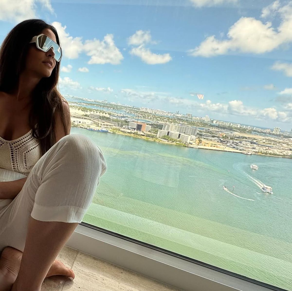 Legenda Guti a văzut Barcelona - Real Madrid la o terasă din București, împreună cu soția Romina Belluscio