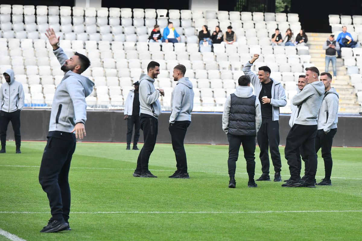 U CLUJ - FCSB 0-2. Trupa lui Sabău, surclasată de campioana venită de la șpriț! Roș-albaștrii au folosit titularii, așa cum au promis, dar omul meciului a fost indezirabilul Marius Ștefănescu