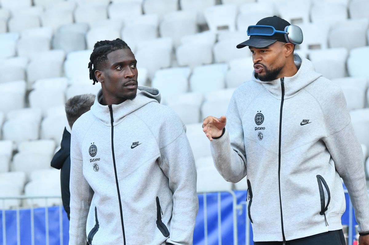 U CLUJ - FCSB 0-2. Trupa lui Sabău, surclasată de campioana venită de la șpriț! Roș-albaștrii au folosit titularii, așa cum au promis, dar omul meciului a fost indezirabilul Marius Ștefănescu