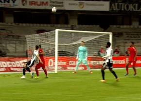 Penalty anulat în U Cluj - FCSB, după sesizarea lui Colțescu de la VAR » Gigi Becali a intervenit imediat la pauză