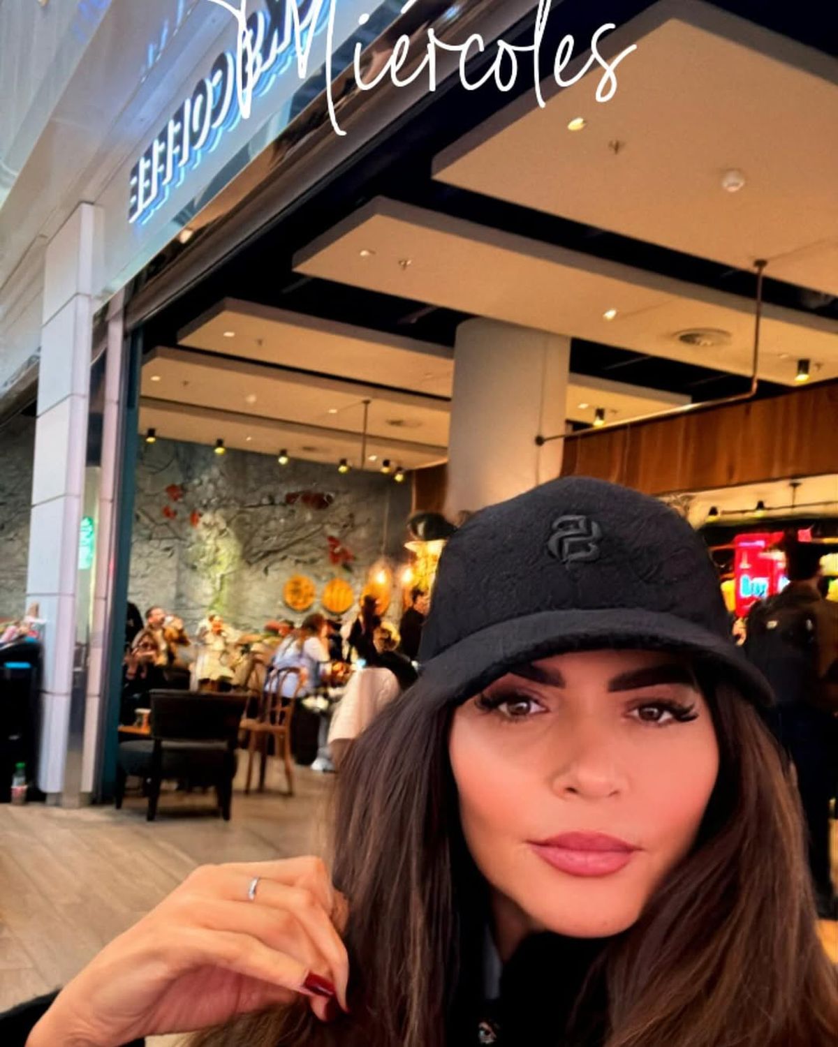 Legenda Guti a văzut Barcelona - Real Madrid la o terasă din București, împreună cu soția Romina Belluscio