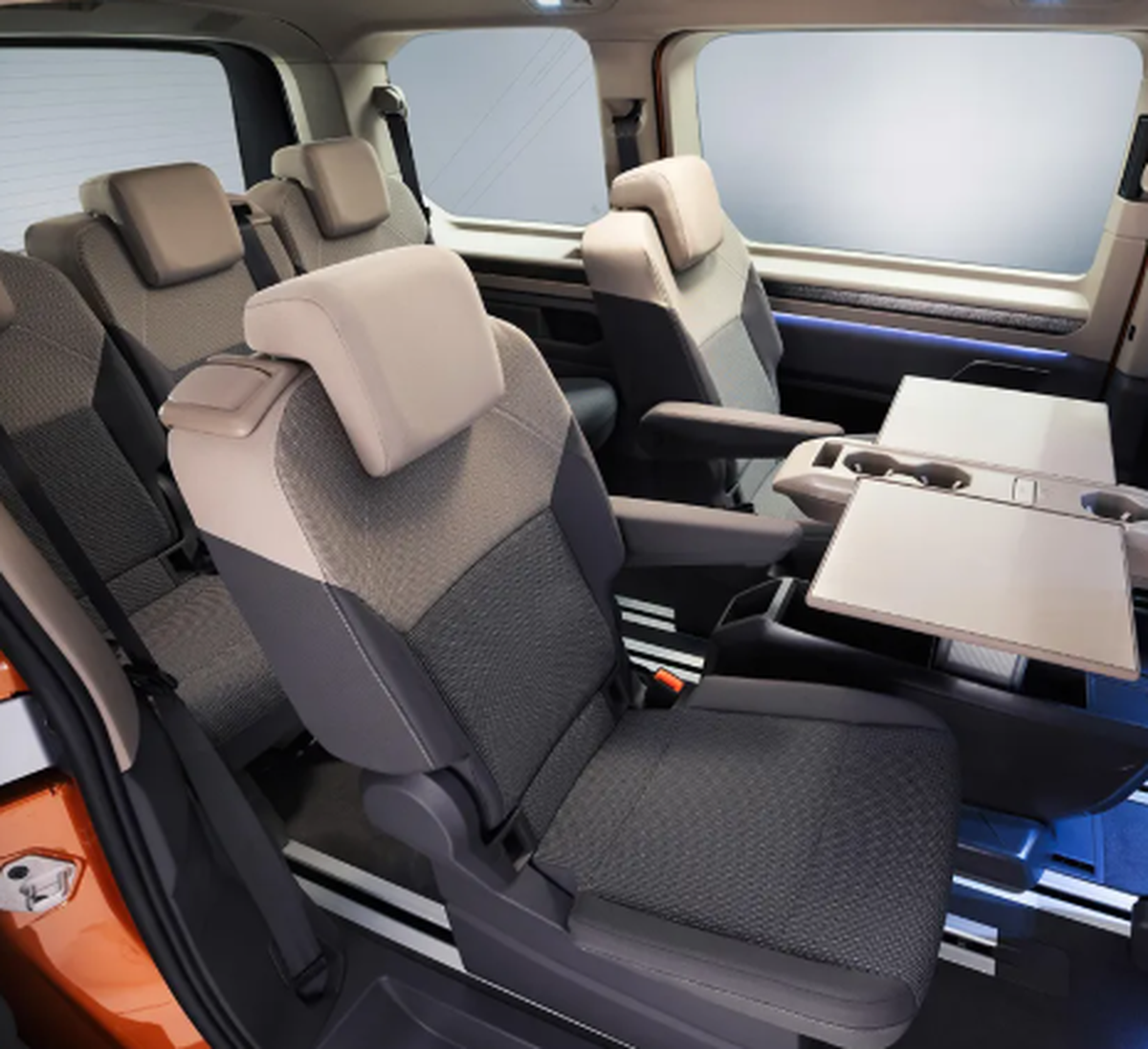 VW Multivan T7, mașina preferată de Papa Leon al XIV-lea