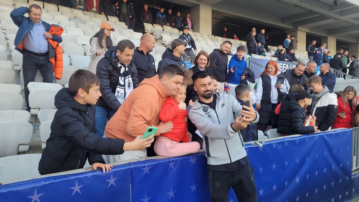 U CLUJ - FCSB 0-2. Trupa lui Sabău, surclasată de campioana venită de la șpriț! Roș-albaștrii au folosit titularii, așa cum au promis, dar omul meciului a fost indezirabilul Marius Ștefănescu