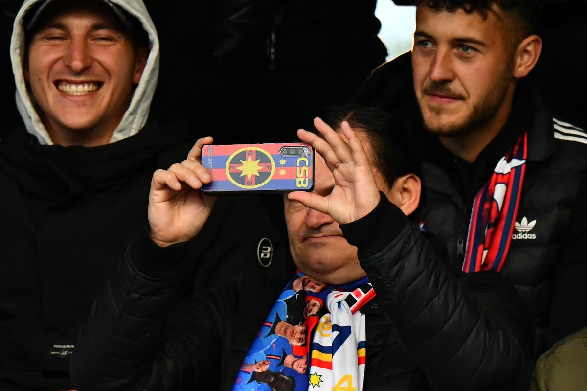 U CLUJ - FCSB 0-2. Trupa lui Sabău, surclasată de campioana venită de la șpriț! Roș-albaștrii au folosit titularii, așa cum au promis, dar omul meciului a fost indezirabilul Marius Ștefănescu
