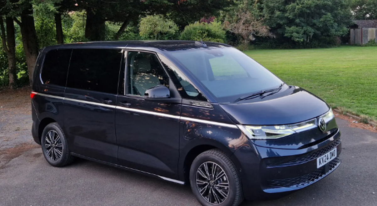 VW Multivan T7, mașina preferată de Papa Leon al XIV-lea