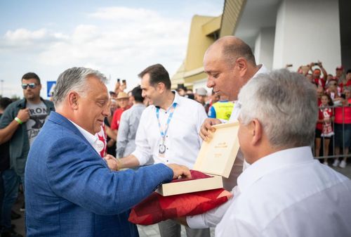 EXCLUSIV Cine este milionarul controversat trimis de Viktor Orban să investească la Sepsi » Suma pusă la bătaie în cel mai dificil moment