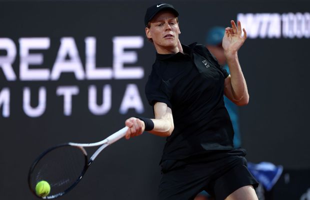 Jannik Sinner discută despre modă, după revenirea în circuit: „Îmi plac mai mult culorile închise”