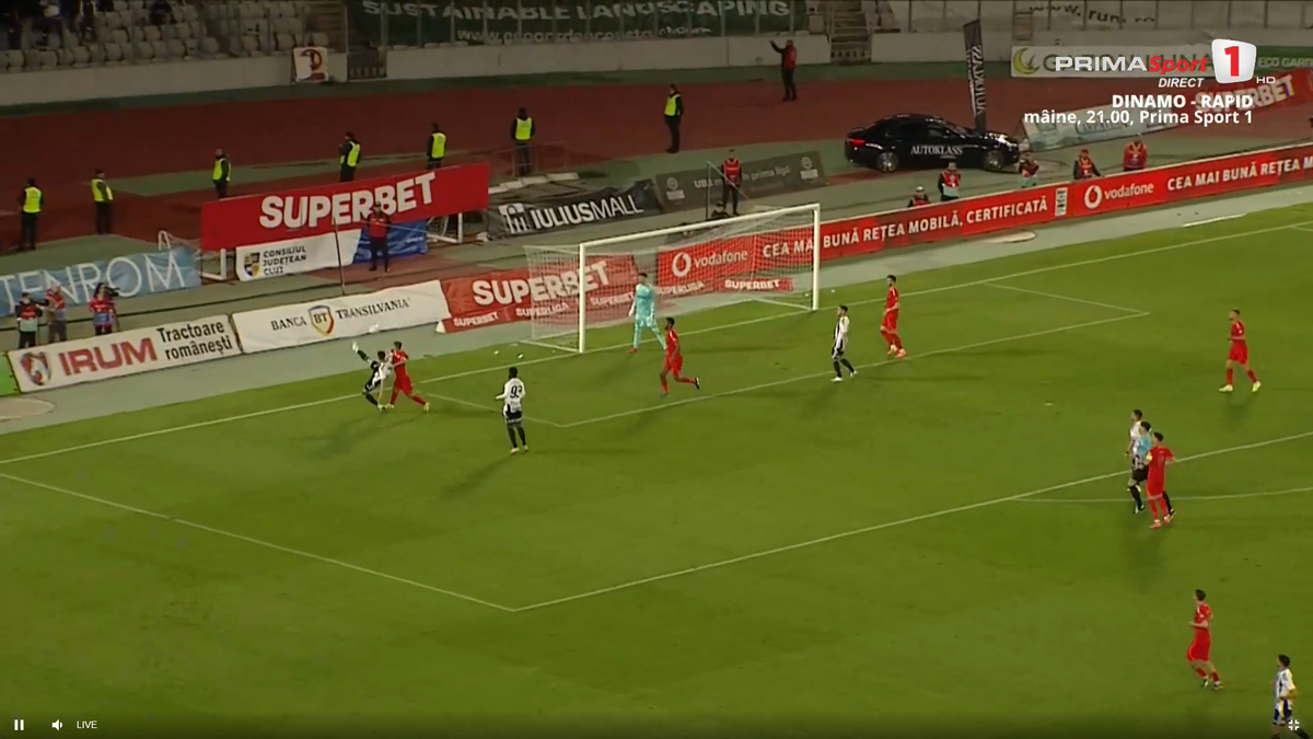 Penalty anulat în U Cluj - FCSB, după sesizarea lui Colțescu de la VAR » Gigi Becali a intervenit imediat la pauză