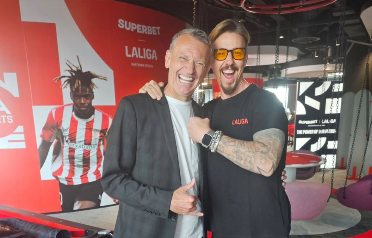 Legenda Guti a văzut Barcelona - Real Madrid la o terasă din București, împreună cu soția Romina Belluscio