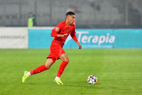 Alarmă la FCSB! „S-a rupt” fotbalistul anunțat ca titular de Gigi Becali din noul sezon