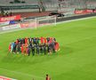 La U Cluj - FCSB s-au repetat la final scenele de anul trecut din Gruia! » Clujenii au aprins blițurile pentru a celebra campioana