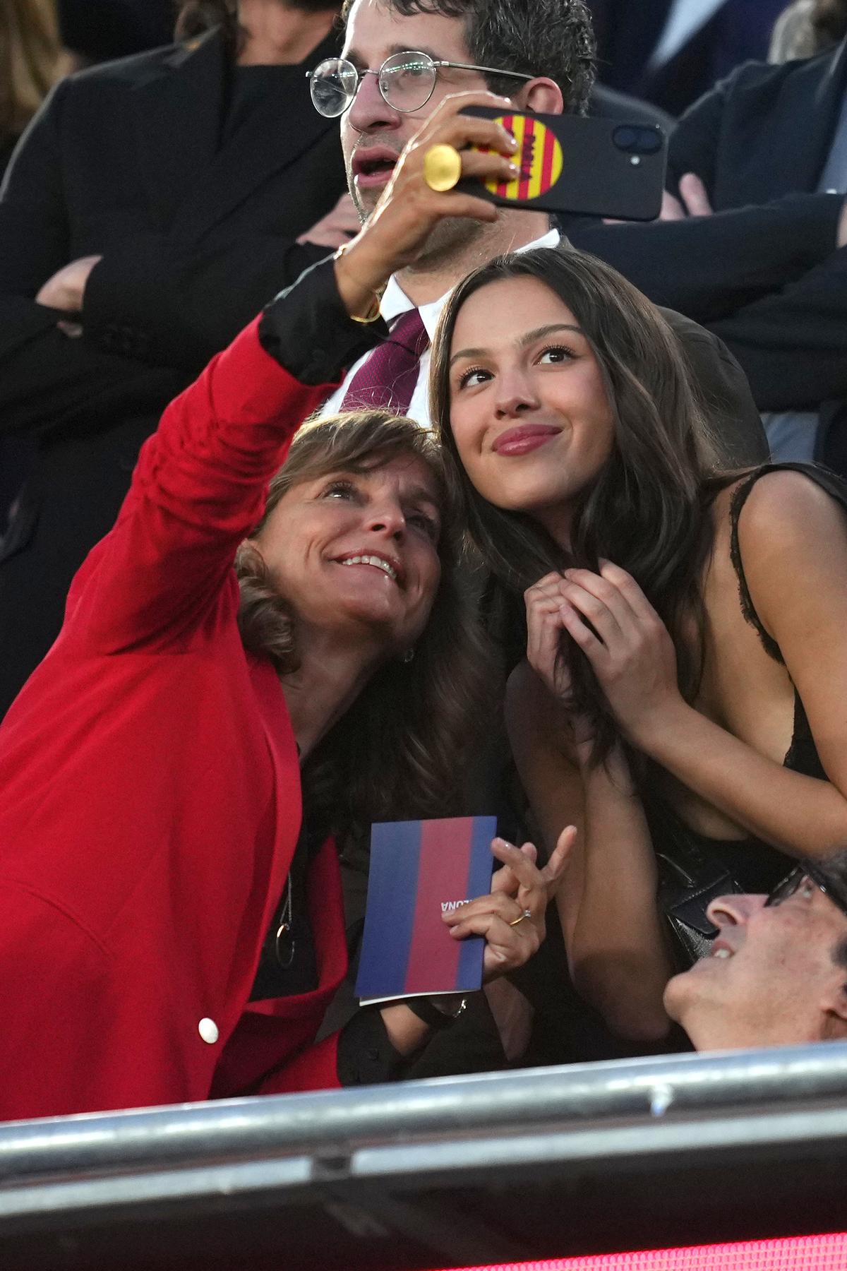 Olivia a furat toate privirile la Barcelona - Real Madrid și s-a dus glonț la Yamal!