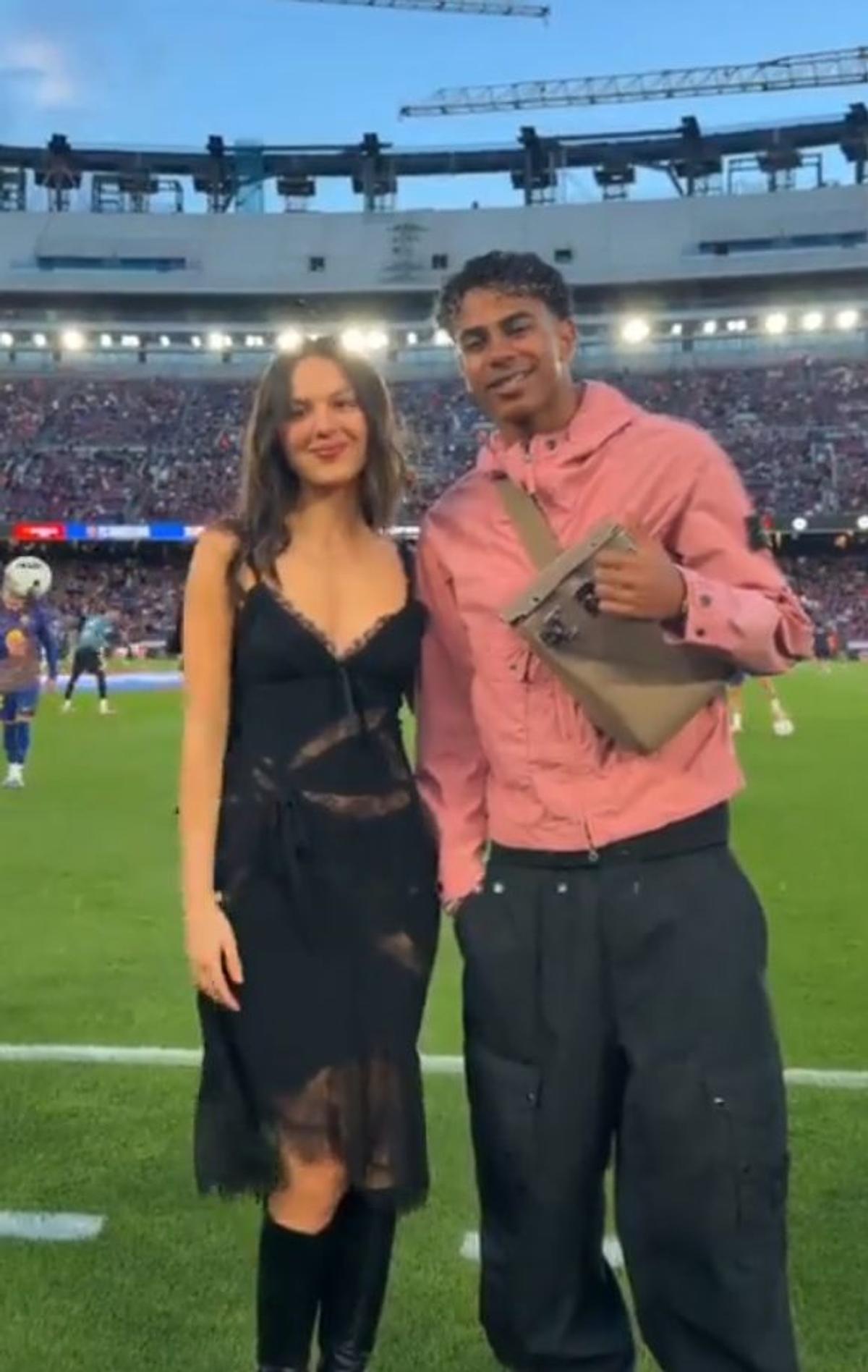 Olivia a furat toate privirile la Barcelona - Real Madrid și s-a dus glonț la Yamal!