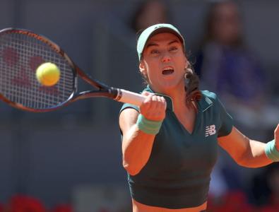 Cine transmite la TV Sorana Cîrstea - Linda Noskova, în „optimile” WTA Roma