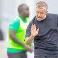 Reghecampf a câștigat titlul în Rwanda cu Al-Hilal Omdurman // FOTO: Instagram