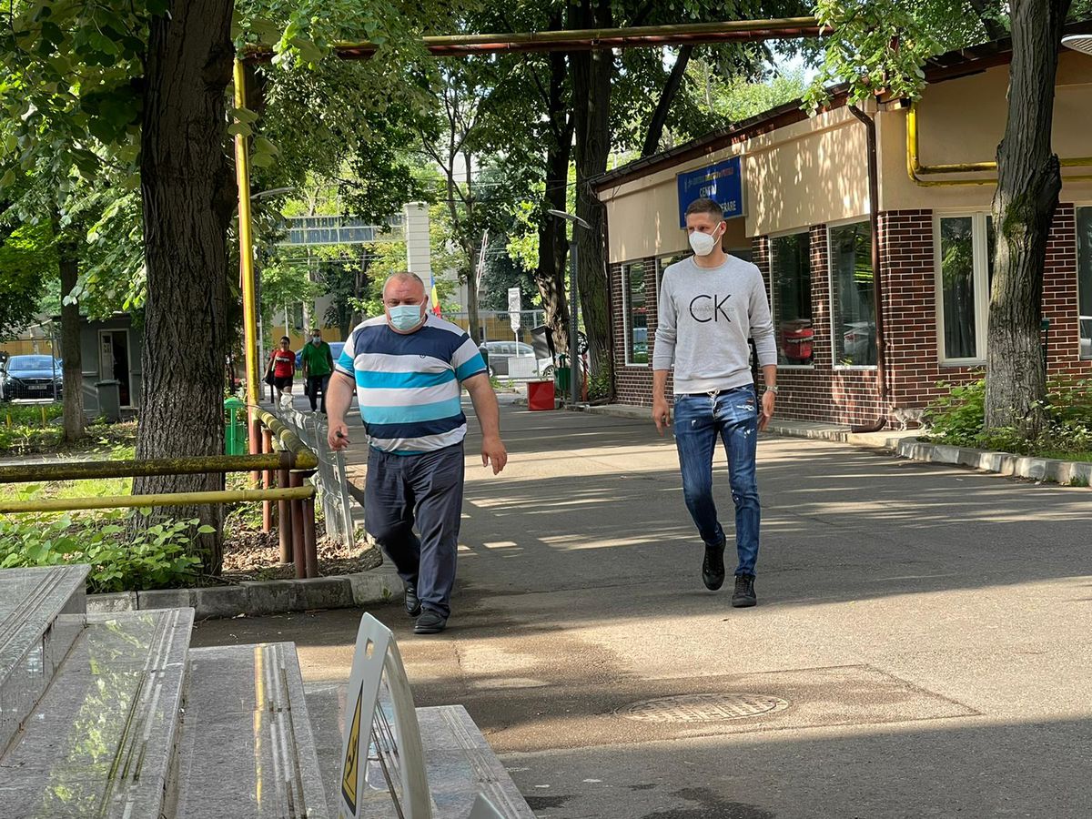 FCSB, la vizita medicală » Nume noi alături de obișnuiții din lot + Florinel Coman, prezent!
