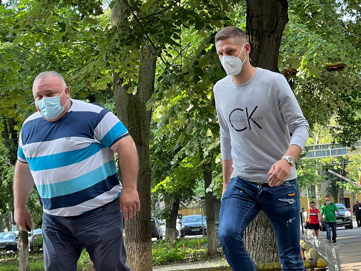 FCSB, la vizita medicală » Nume noi alături de obișnuiții din lot + Florinel Coman, prezent!