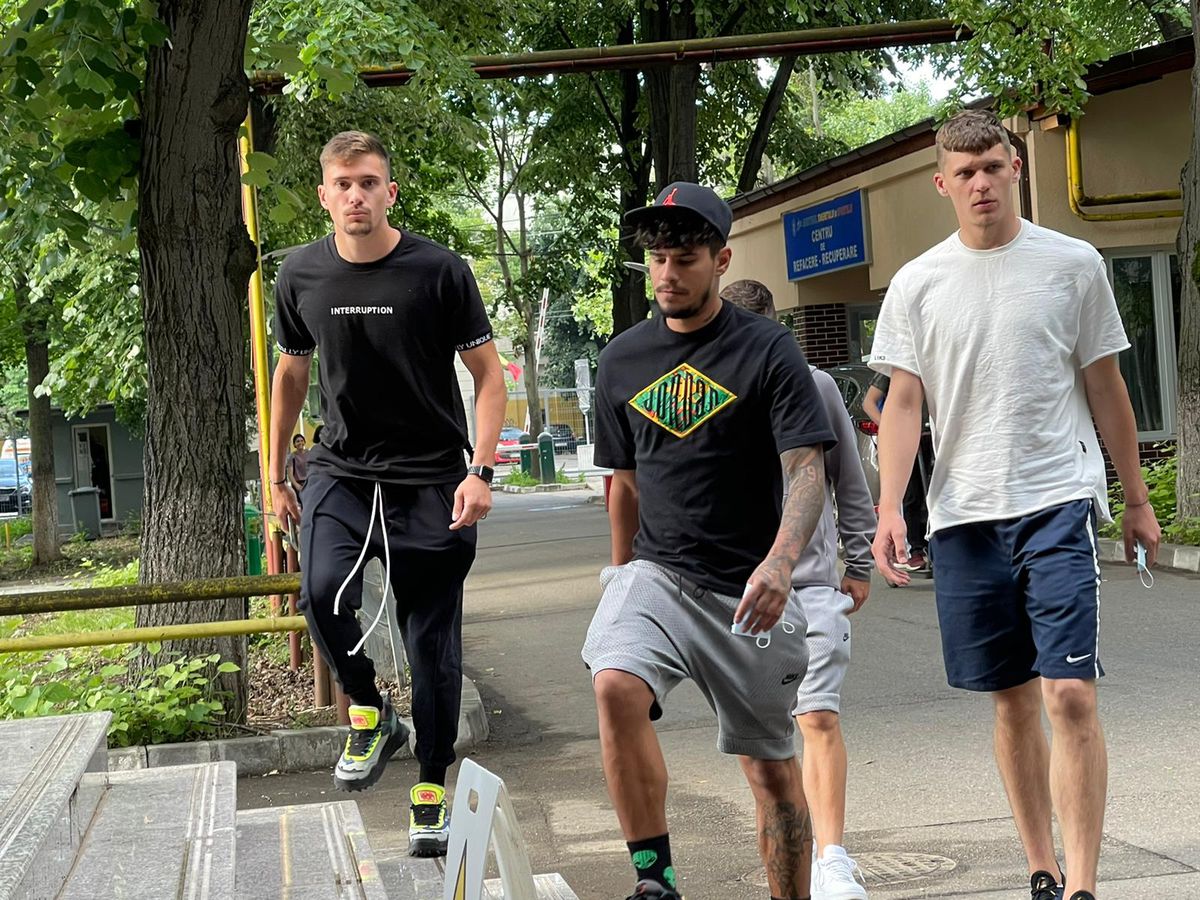 FCSB, la vizita medicală » Nume noi alături de obișnuiții din lot + Florinel Coman, prezent!