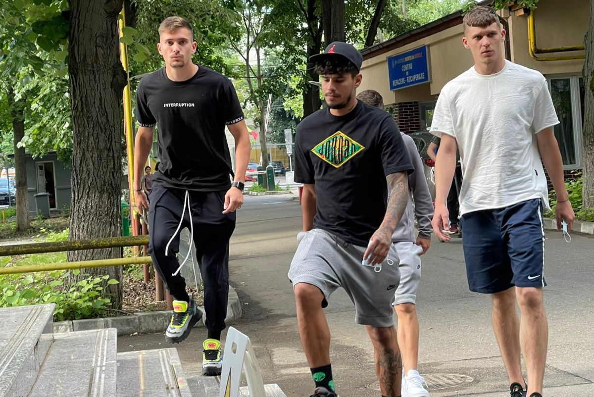 FCSB, la vizita medicală » Nume noi alături de obișnuiții din lot + Florinel Coman, prezent!