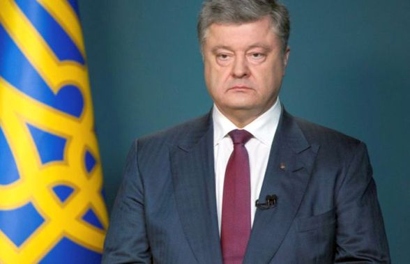 Fostul președinte al Ucrainei a intervenit în disputa tricourilor și dă moda pe Facebook