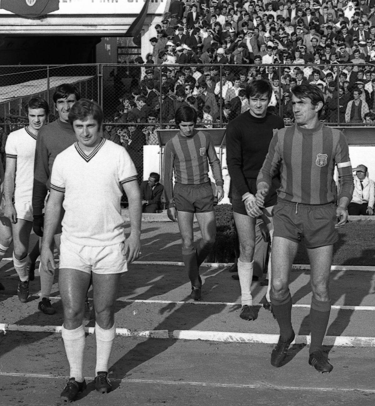 55 de ani de la primul titlu al Rapidului » Nichi Dumitriu: „Noi am fost zeii Giuleștiului. Doar Sabău și Lupu ar fi putut juca în echipa din '67. Pancu? A avut două viteze, mică și foarte mică!”