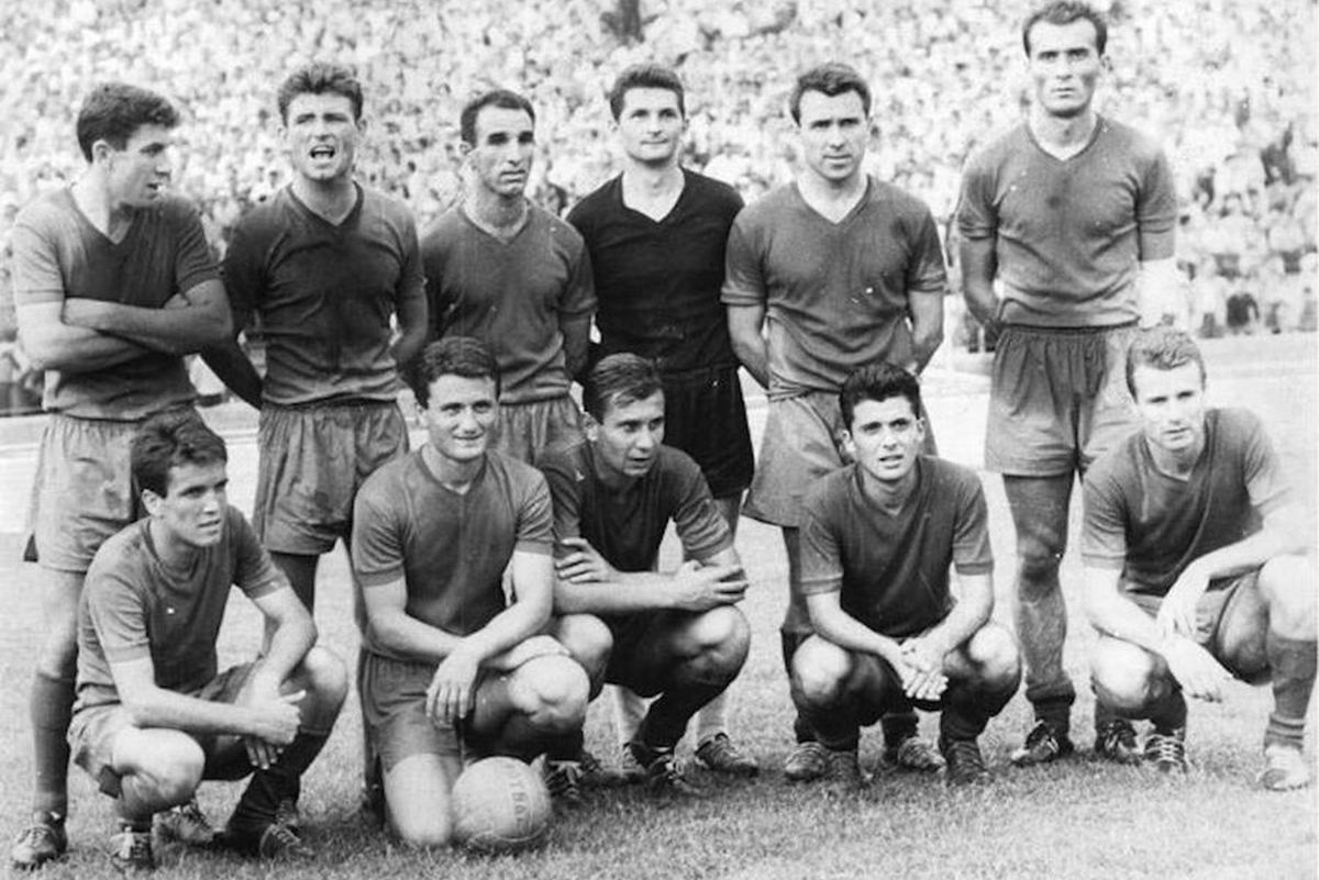 55 de ani de la primul titlu al Rapidului » Nichi Dumitriu: „Noi am fost zeii Giuleștiului. Doar Sabău și Lupu ar fi putut juca în echipa din '67. Pancu? A avut două viteze, mică și foarte mică!”