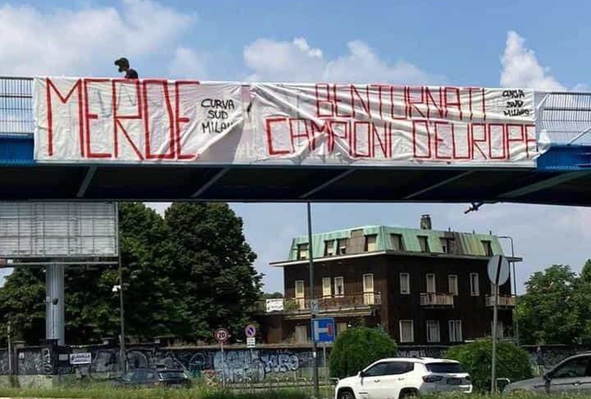 Milano, „împânzit” cu afișe ironice după finala Champions League