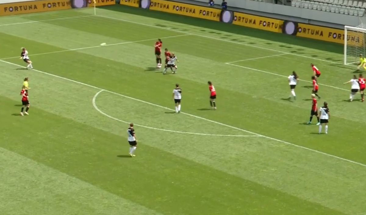 Carmen, noua câștigătoare a Cupei României la fotbal feminin! » A învins campioana U Cluj într-o finală decisă în prelungiri