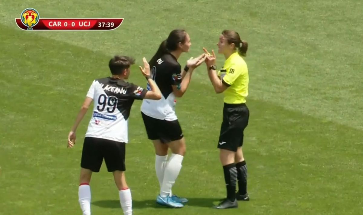 Faza controversată în finala Cupei României la fotbal feminin » Proteste după un gol anulat